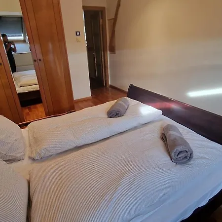 Appartement Old Town Jacuzzi 2br Designer